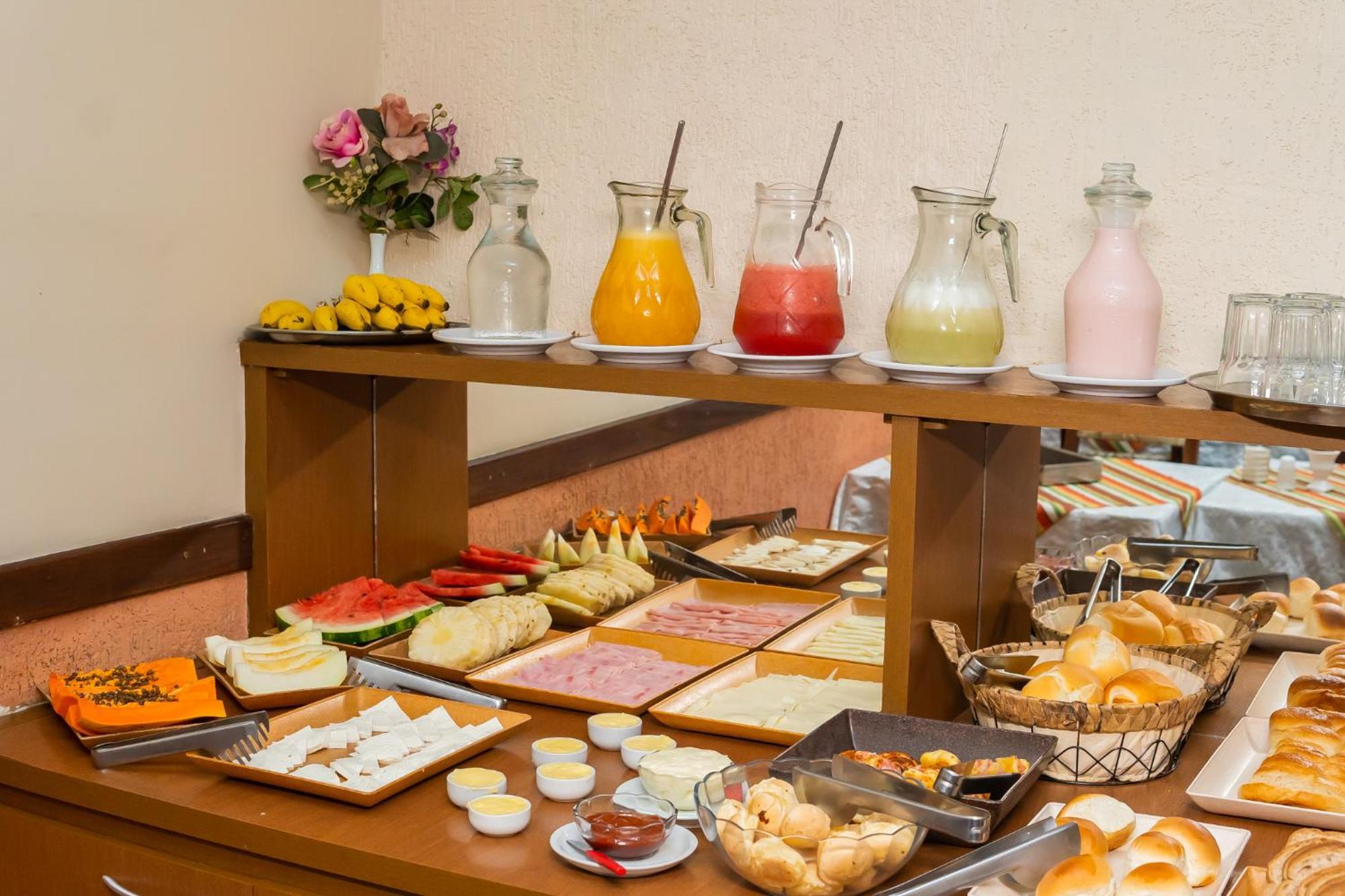 Hotel Colonial เซาโลว์เรงโซ ภายนอก รูปภาพ