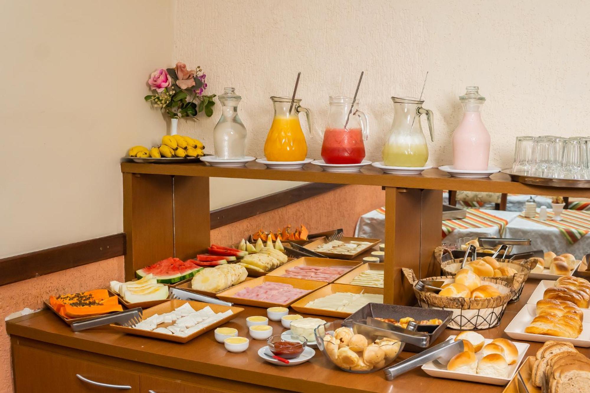Hotel Colonial เซาโลว์เรงโซ ภายนอก รูปภาพ